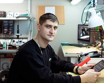 Мастер сервисного центра по ремонту техники ViewSonic